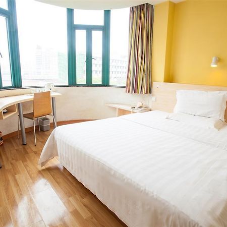 7Days Inn Guilin Zhengyang Road Pedestrain Street גווילין מראה חיצוני תמונה