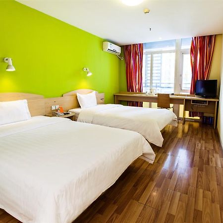 7Days Inn Guilin Zhengyang Road Pedestrain Street גווילין מראה חיצוני תמונה