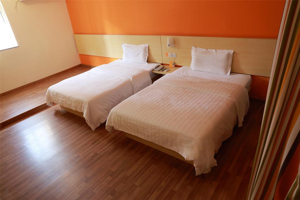 7Days Inn Guilin Zhengyang Road Pedestrain Street גווילין מראה חיצוני תמונה