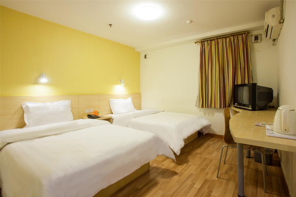 7Days Inn Guilin Zhengyang Road Pedestrain Street גווילין מראה חיצוני תמונה