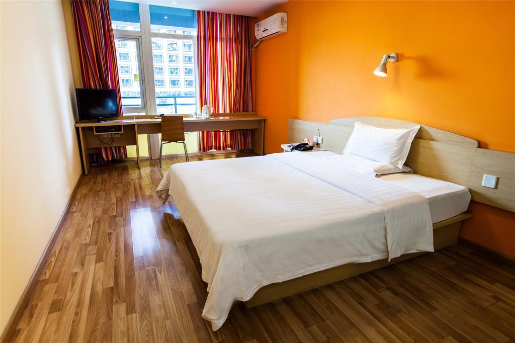 7Days Inn Guilin Zhengyang Road Pedestrain Street גווילין מראה חיצוני תמונה