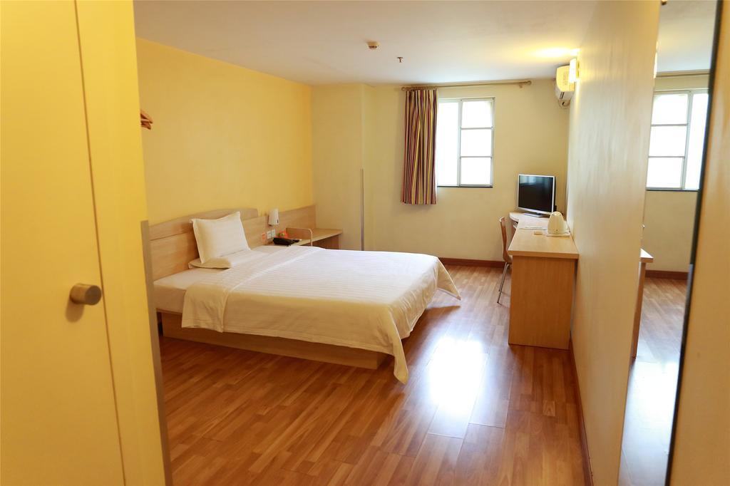 7Days Inn Guilin Zhengyang Road Pedestrain Street גווילין מראה חיצוני תמונה