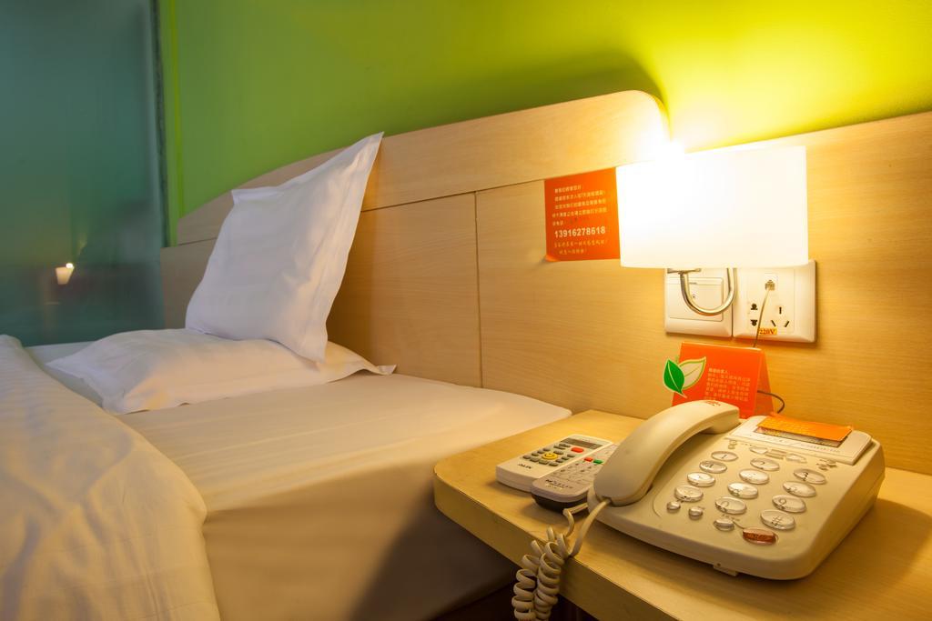 7Days Inn Guilin Zhengyang Road Pedestrain Street גווילין חדר תמונה